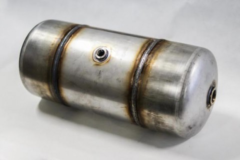 Production of stainless steel tanks